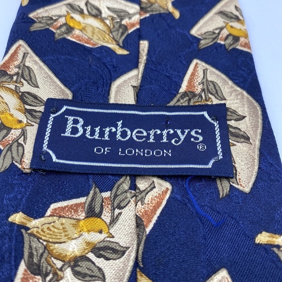 Burberrys of London Bird 100% Silk 4" Neck Tie - Picture 5 of 6